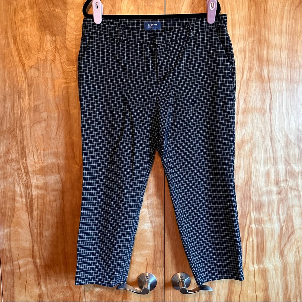 Old Navy Navy & White Plaid Pants
